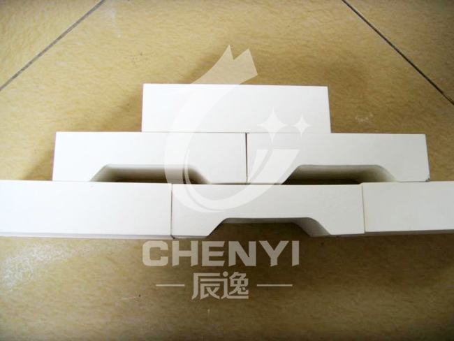 Alumina ceramic