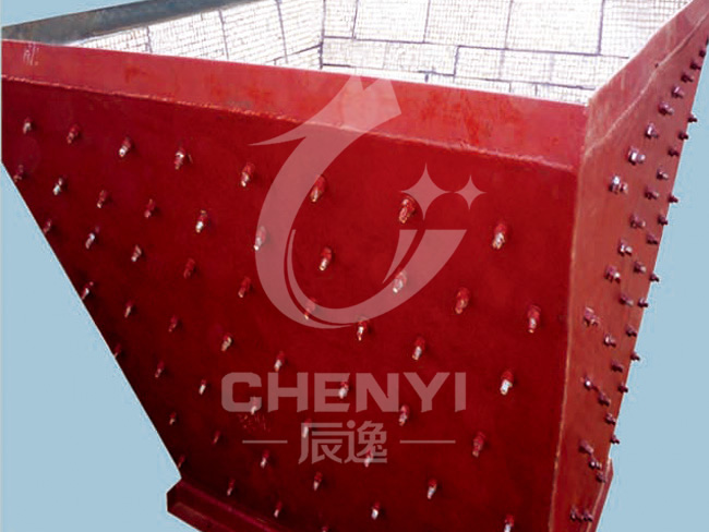 Ceramic lined silo